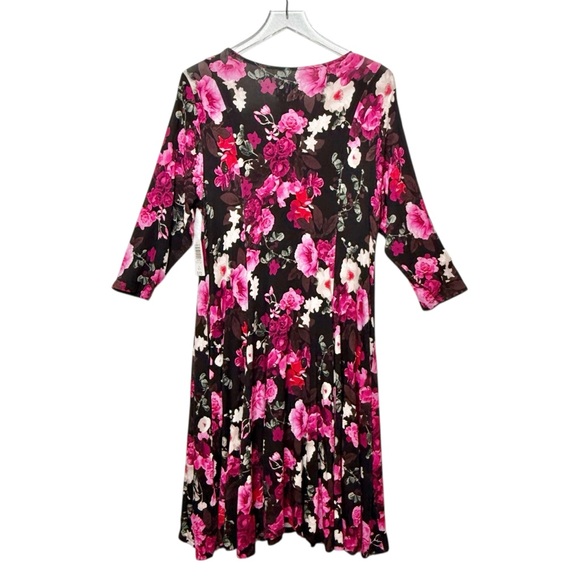 NEW Torrid Black Pink Floral V Neck 3/4 Supersoft Women’s Skater Dress Sz 1X - Picture 9 of 13